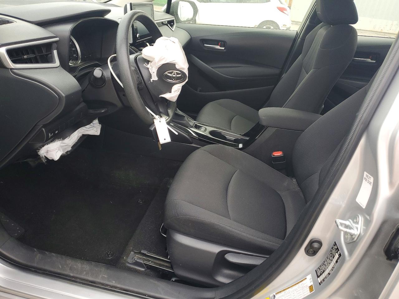 2020 TOYOTA COROLLA LE photo 13