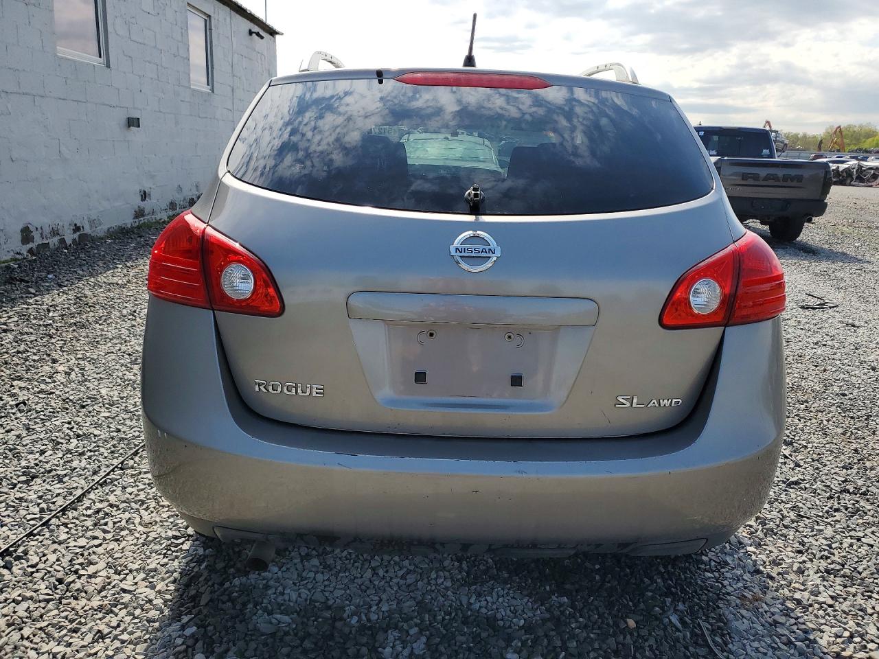 2009 NISSAN ROGUE S photo 16