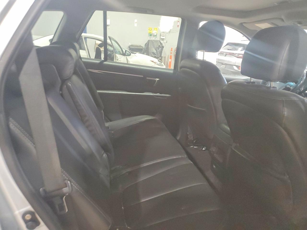 2009 HYUNDAI SANTA FE GL photo 31