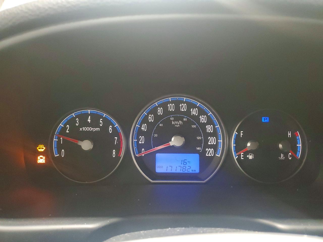 2009 HYUNDAI SANTA FE GL photo 25