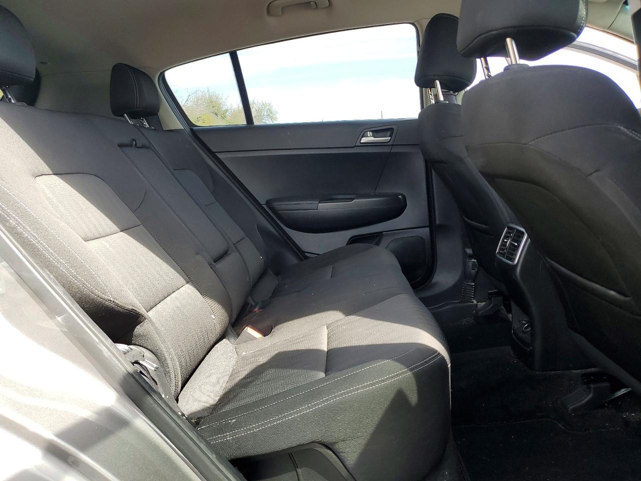 2017 KIA SPORTAGE LX photo 11