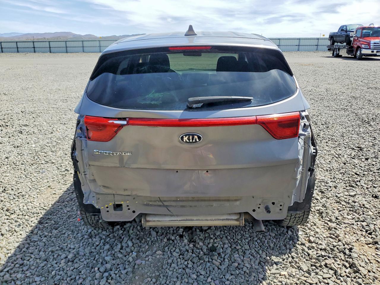 2017 KIA SPORTAGE LX photo 6