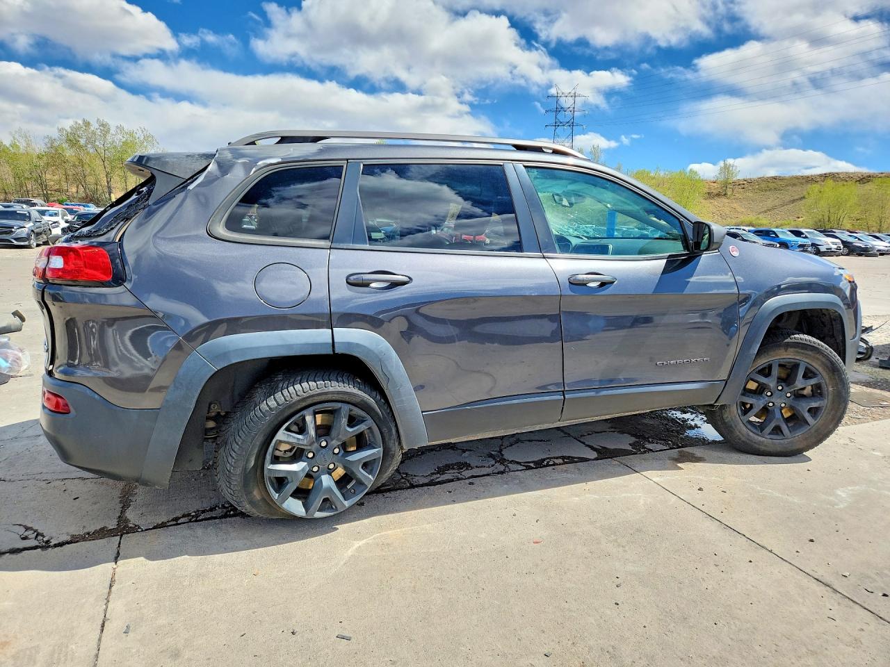 2017 JEEP CHEROKEE TRAILHAWK photo 5