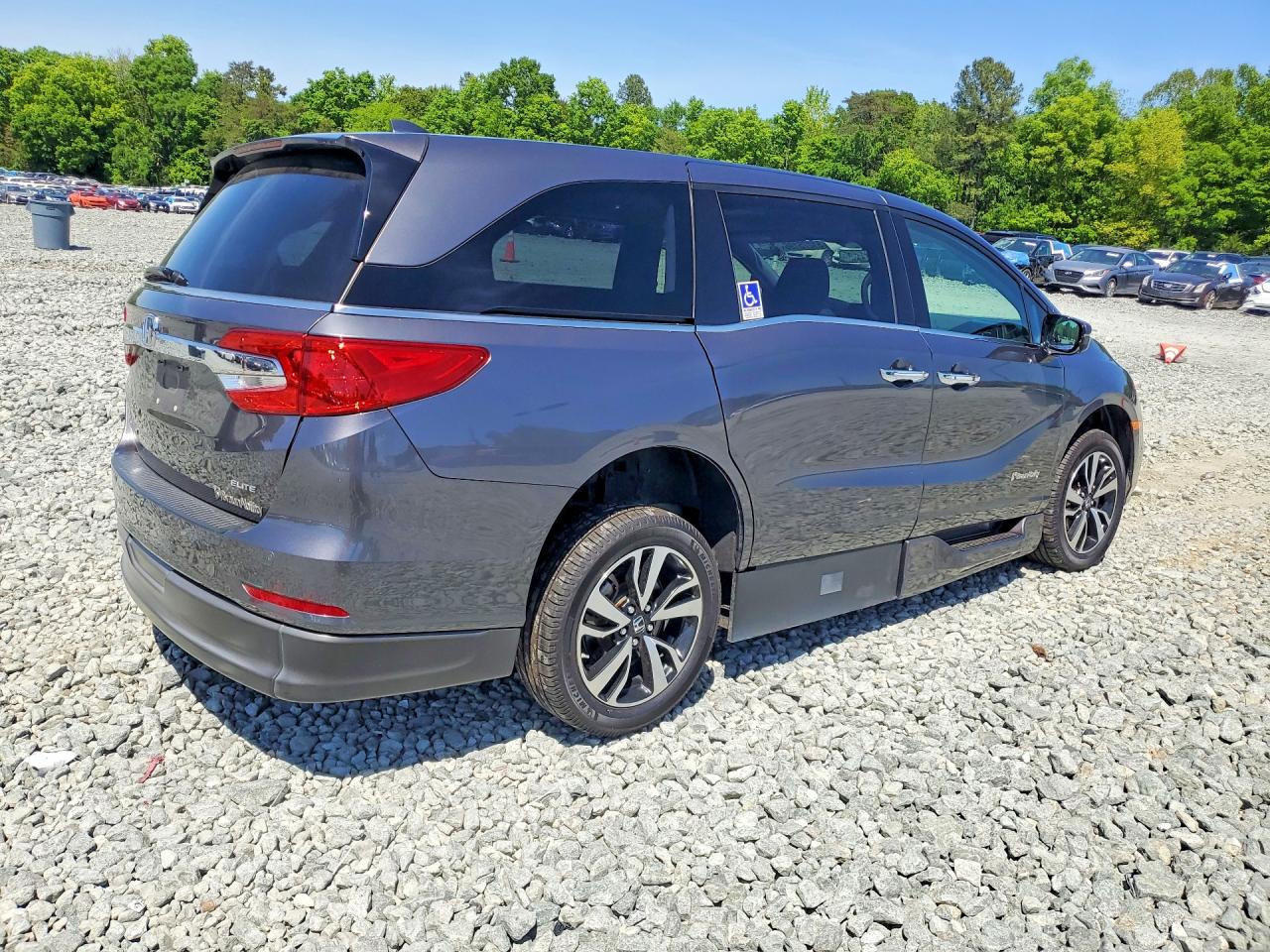 2019 HONDA ODYSSEY ELITE photo 5