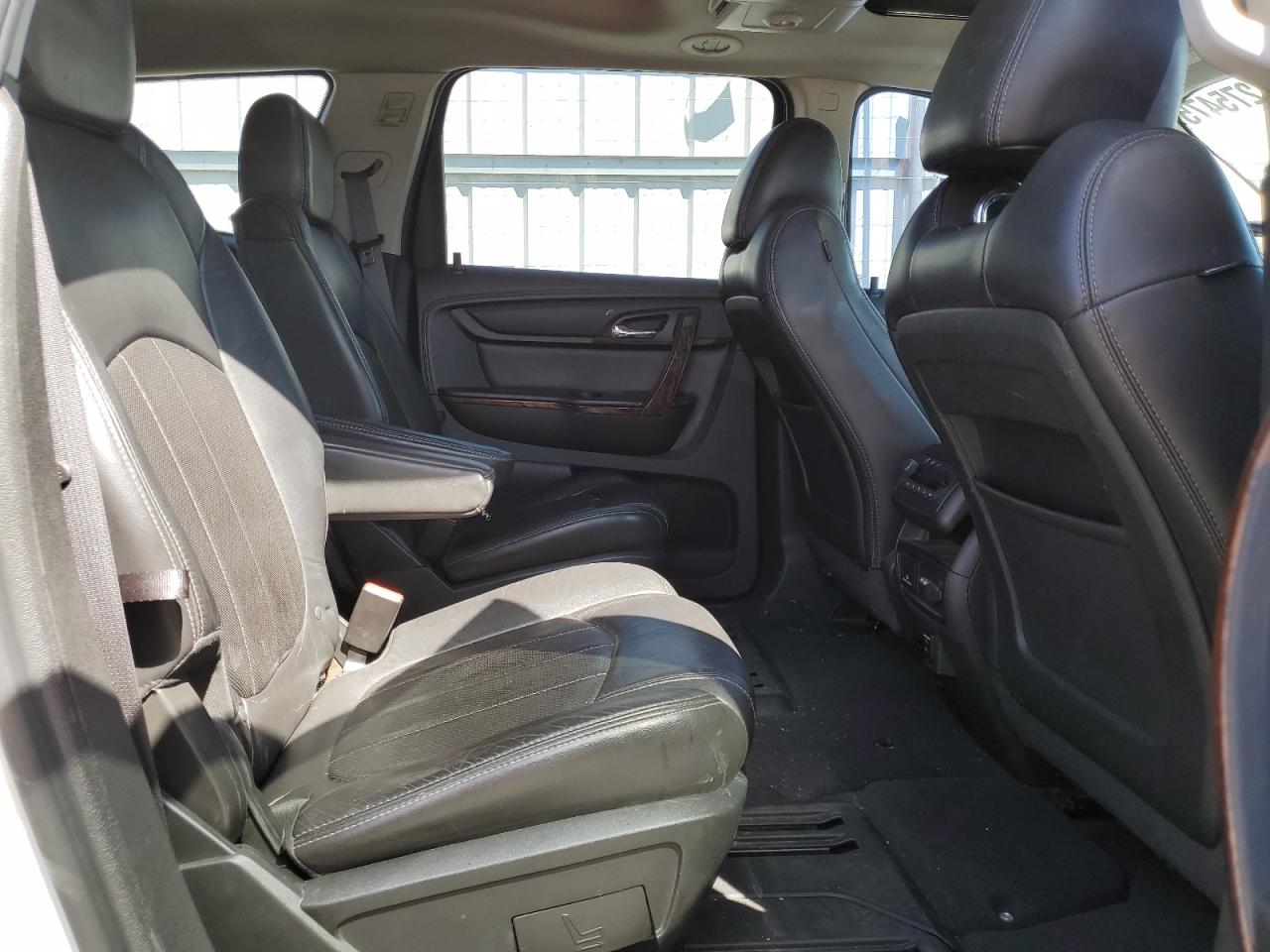 2014 CHEVROLET TRAVERSE LTZ photo 21