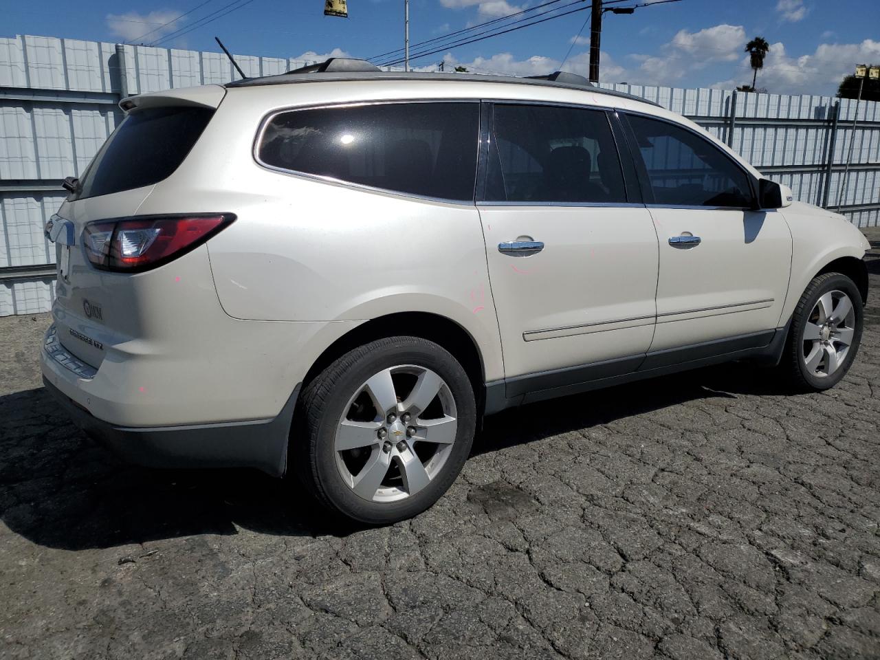 2014 CHEVROLET TRAVERSE LTZ photo 5
