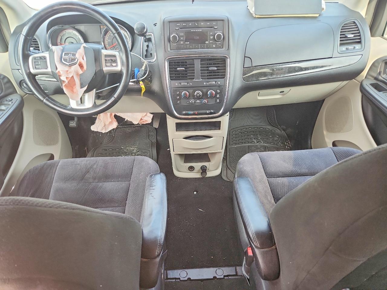 2015 DODGE GRAND CARAVAN SE photo 15
