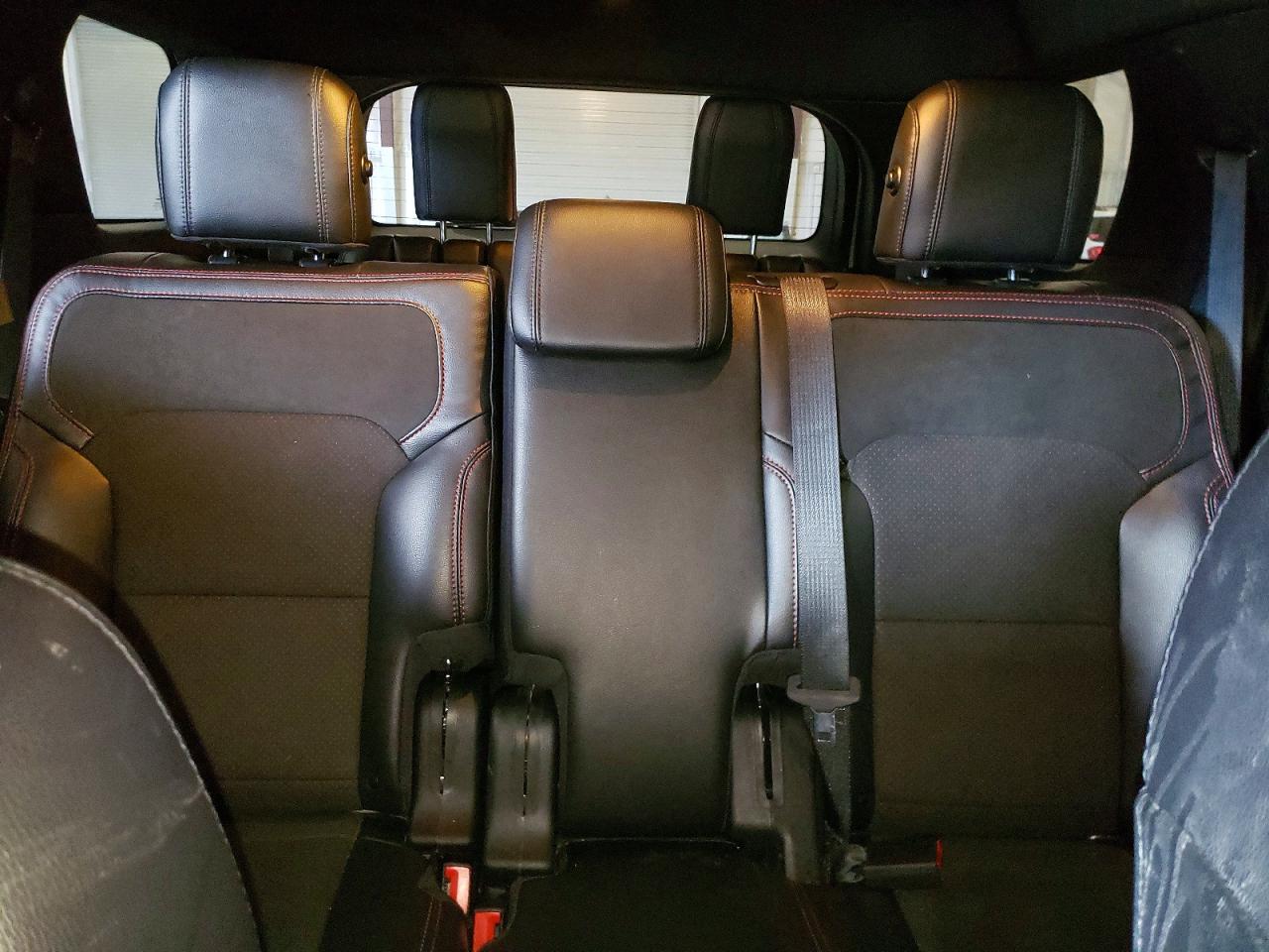 2018 FORD EXPLORER XLT photo 28
