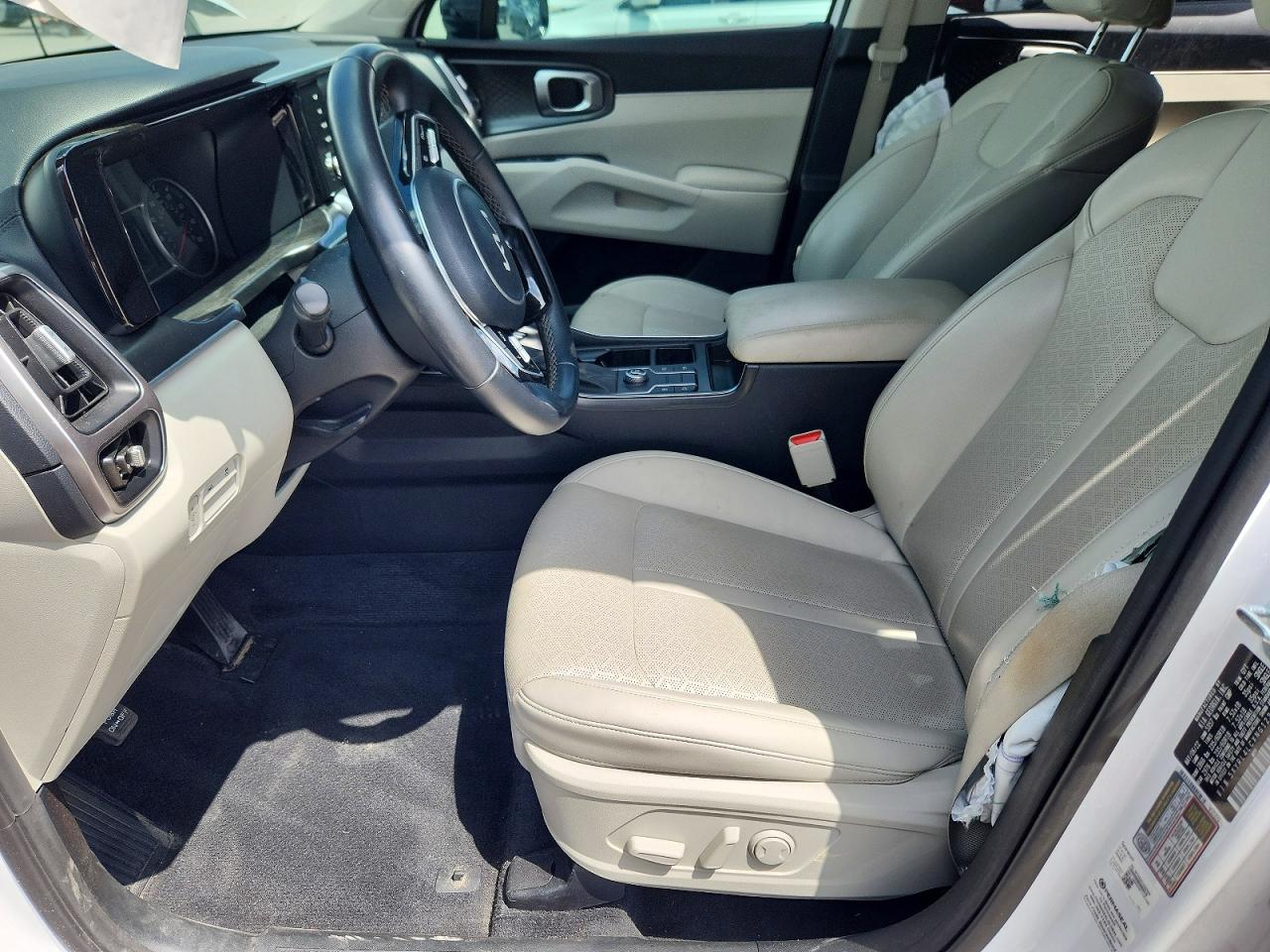 2022 KIA SORENTO S photo 19