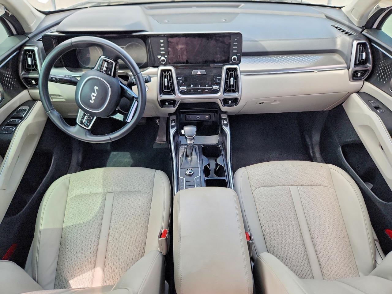 2022 KIA SORENTO S photo 22