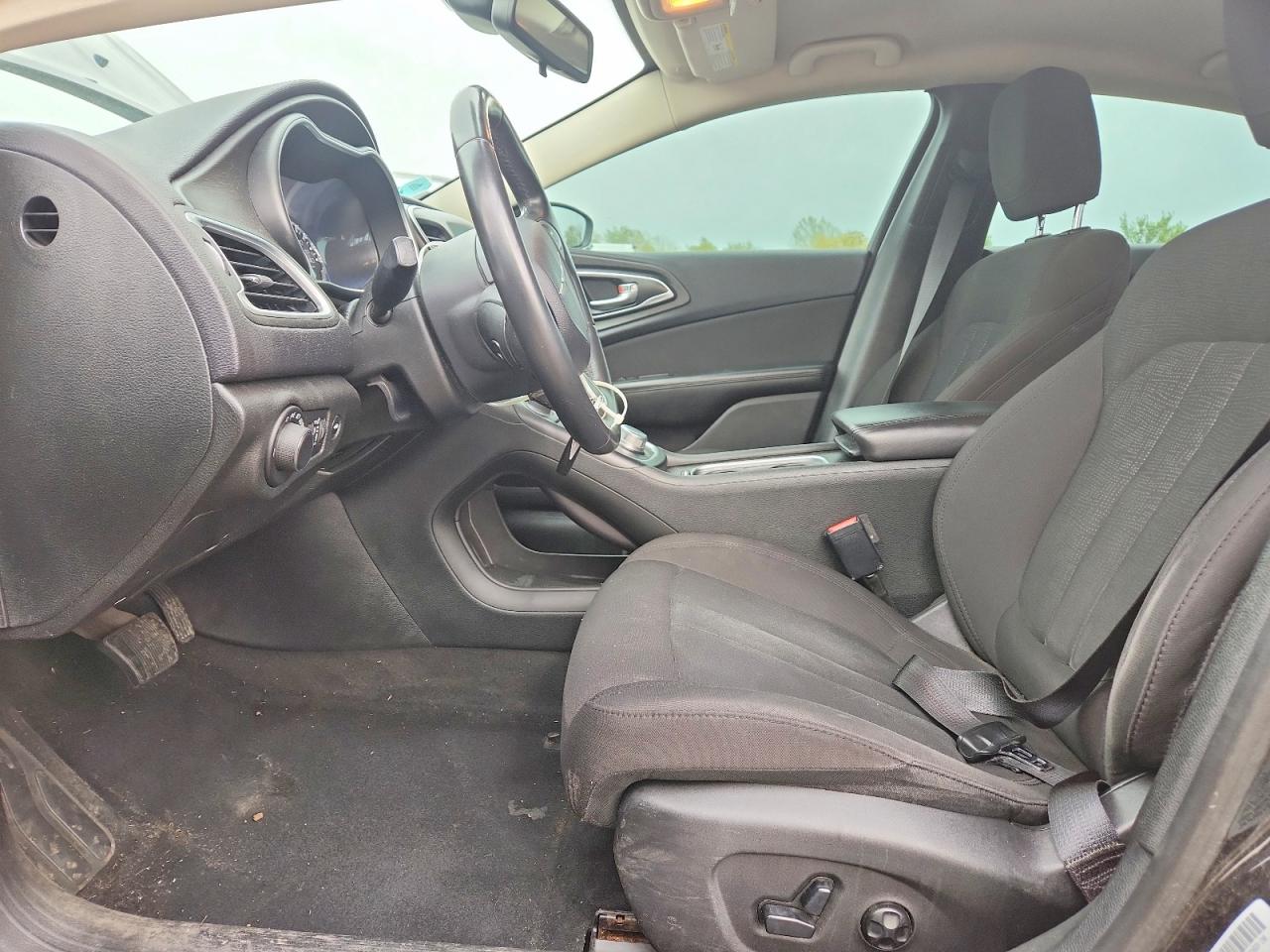 2015 CHRYSLER 200 LIMITED photo 13