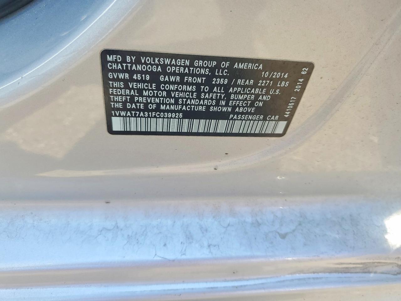 2015 VOLKSWAGEN PASSAT S photo 23