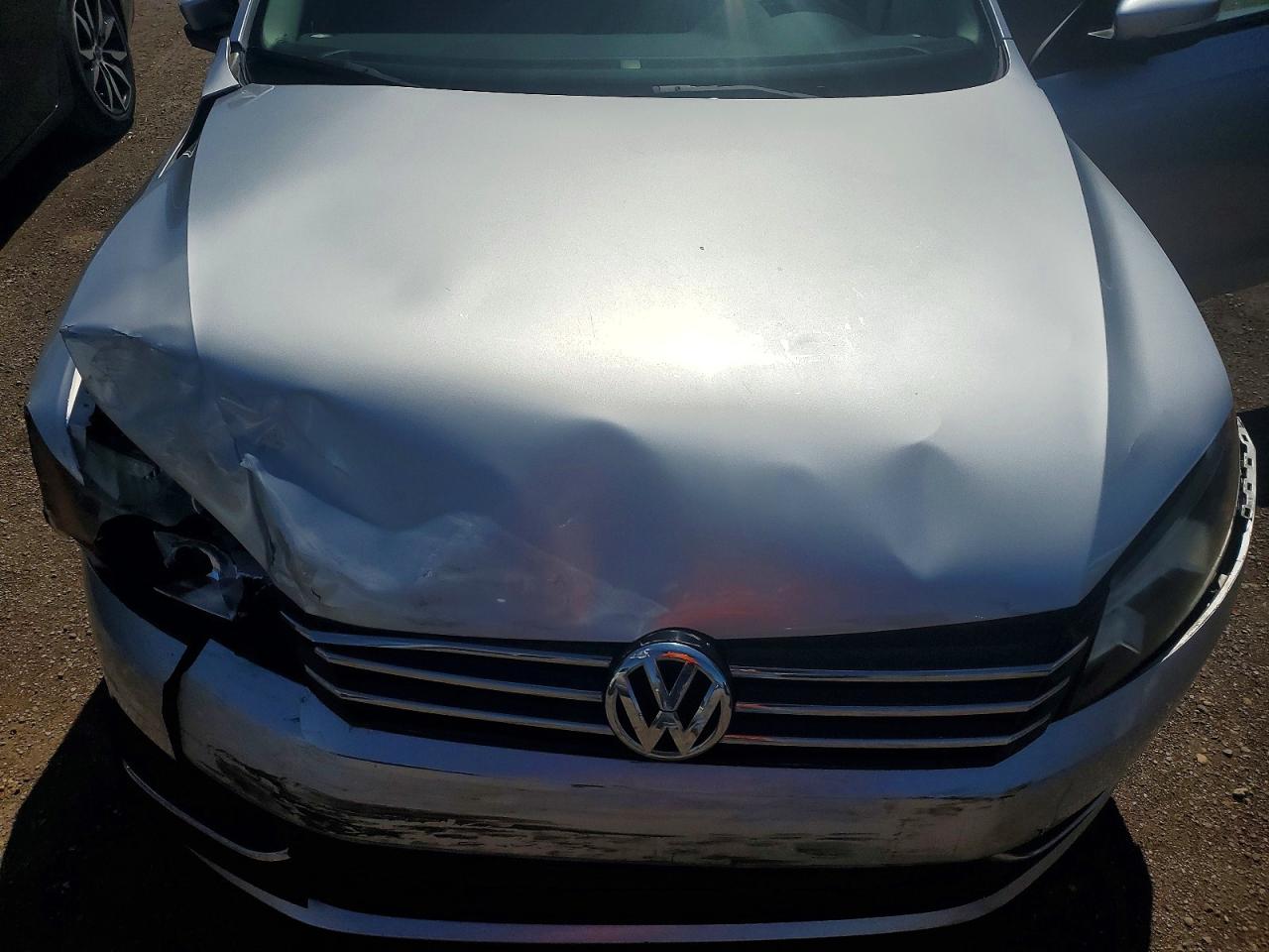 2015 VOLKSWAGEN PASSAT S photo 21
