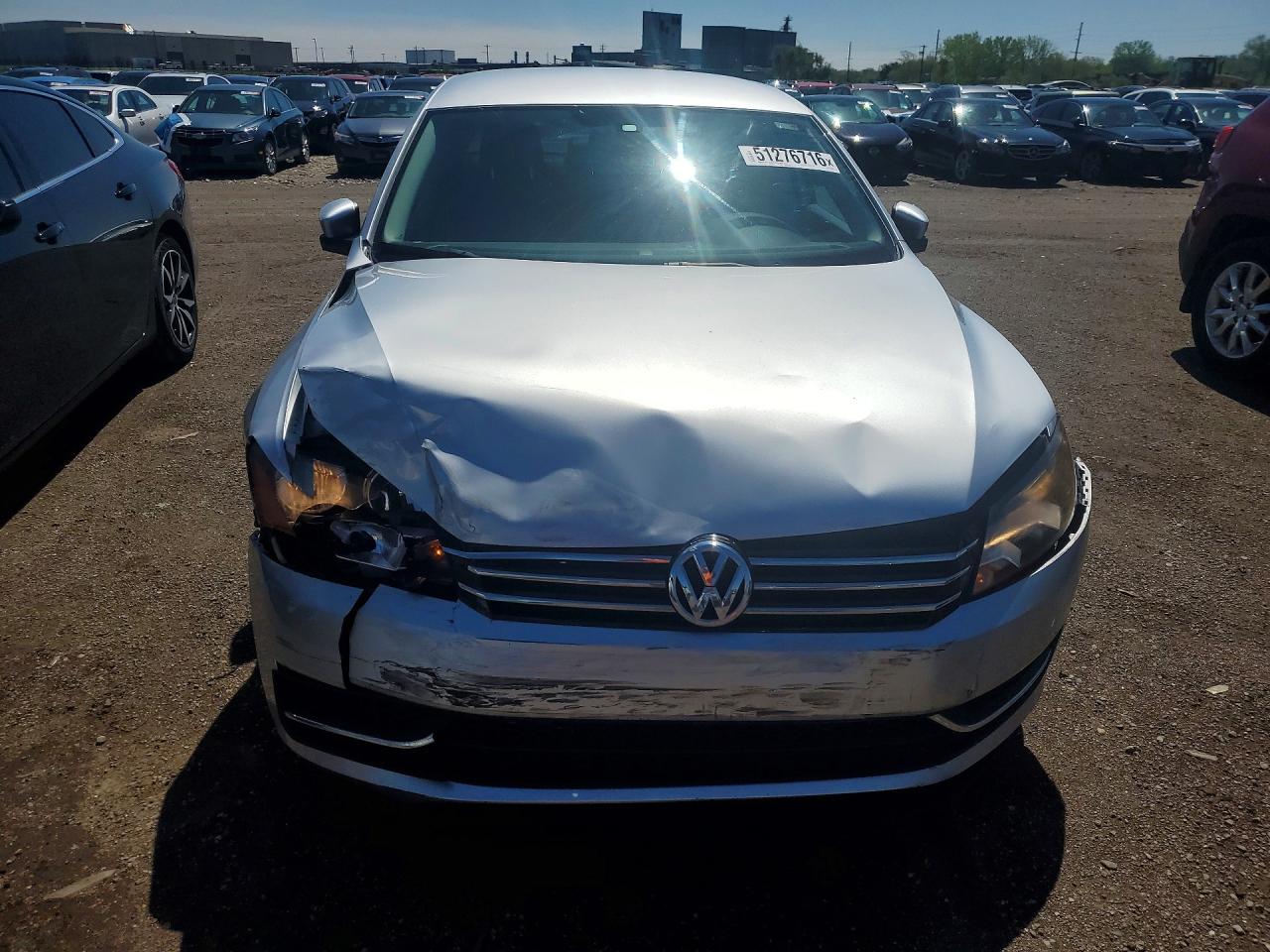 2015 VOLKSWAGEN PASSAT S photo 9