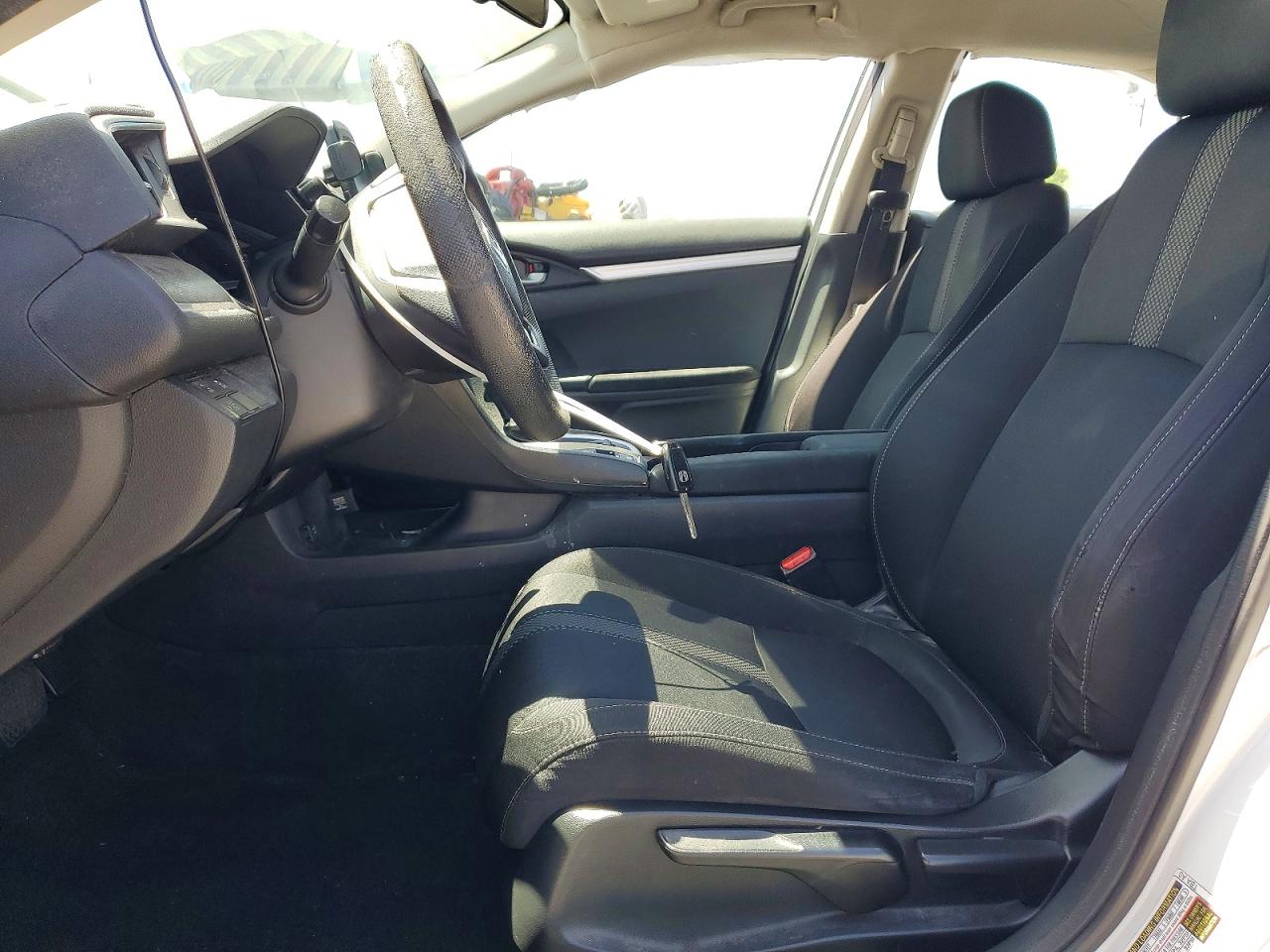 2020 HONDA CIVIC LX photo 13