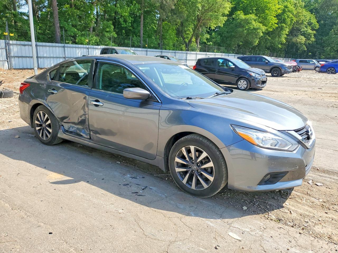 2017 NISSAN ALTIMA 2.5 SV photo 7