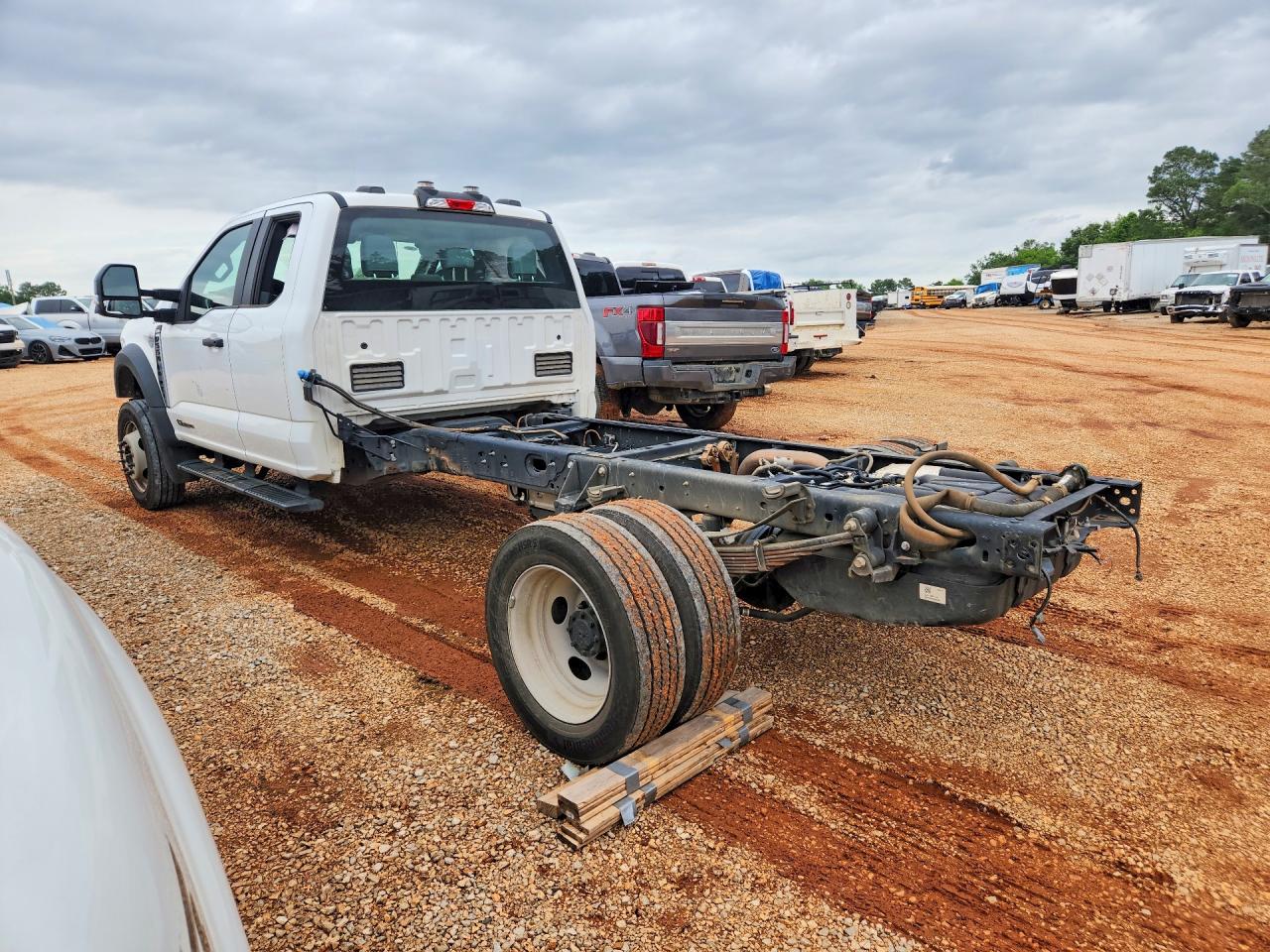 2024 FORD F550 SUPER DUTY photo 3
