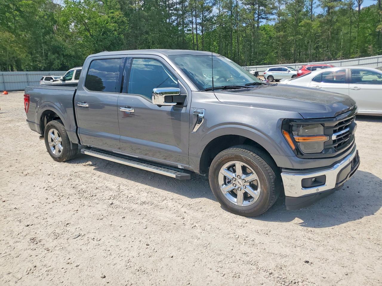 2025 FORD F150 XLT photo 10