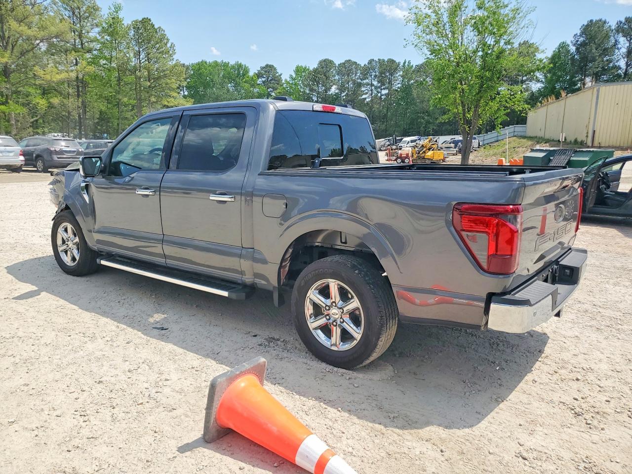 2025 FORD F150 XLT photo 4
