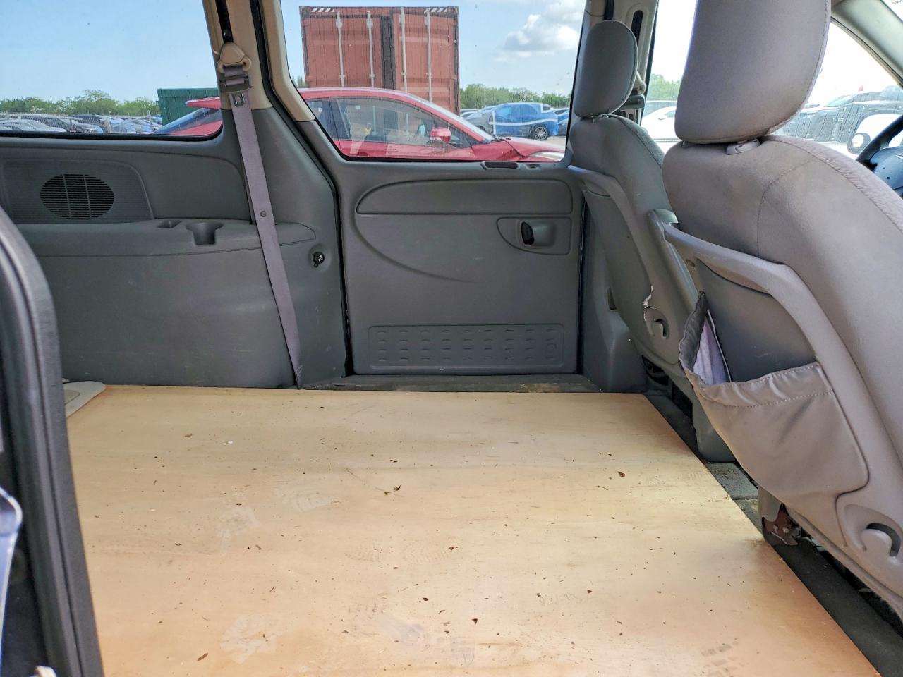 2006 CHRYSLER TOWN & COUNTRY LX photo 21