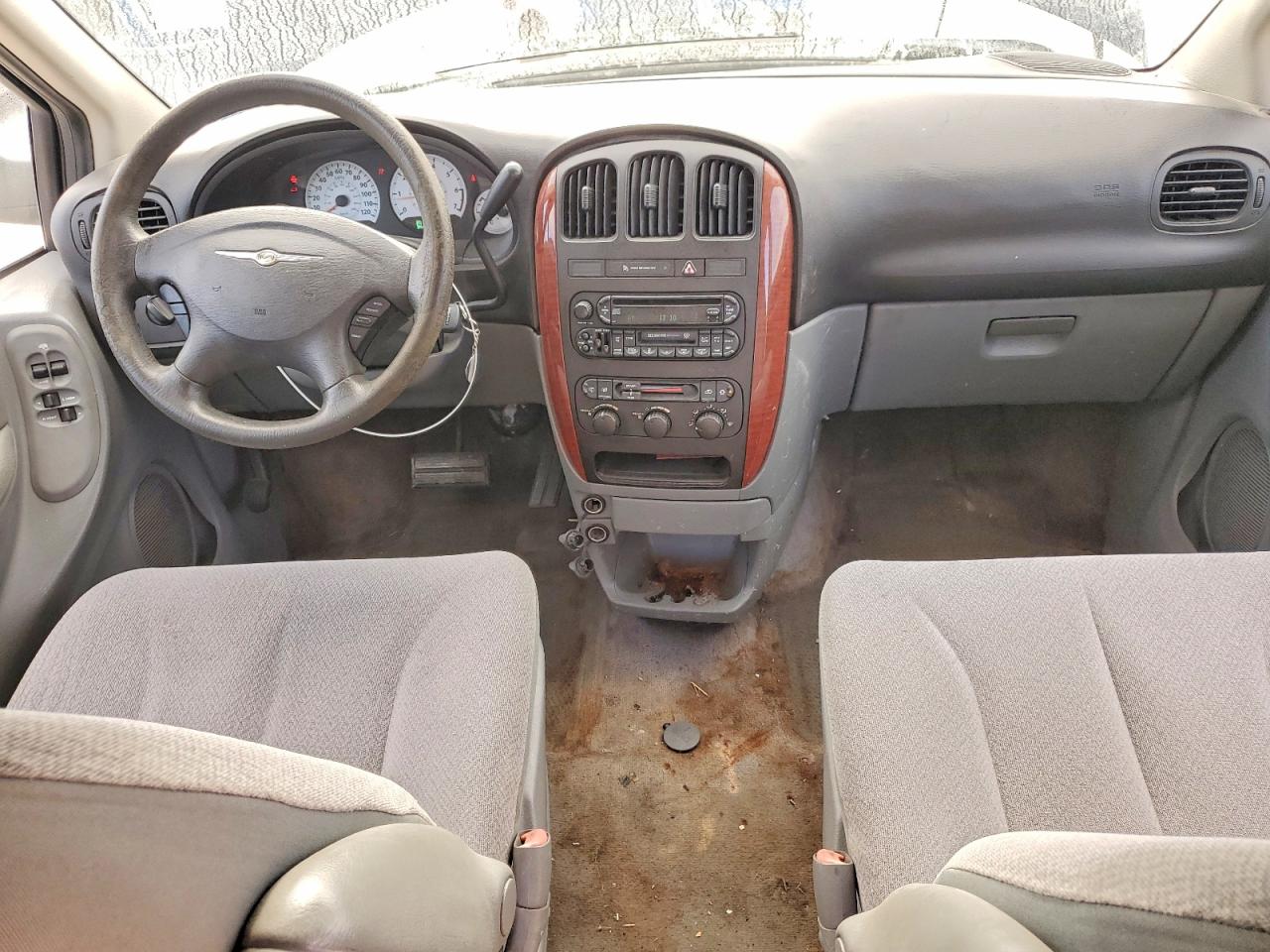 2006 CHRYSLER TOWN & COUNTRY LX photo 15