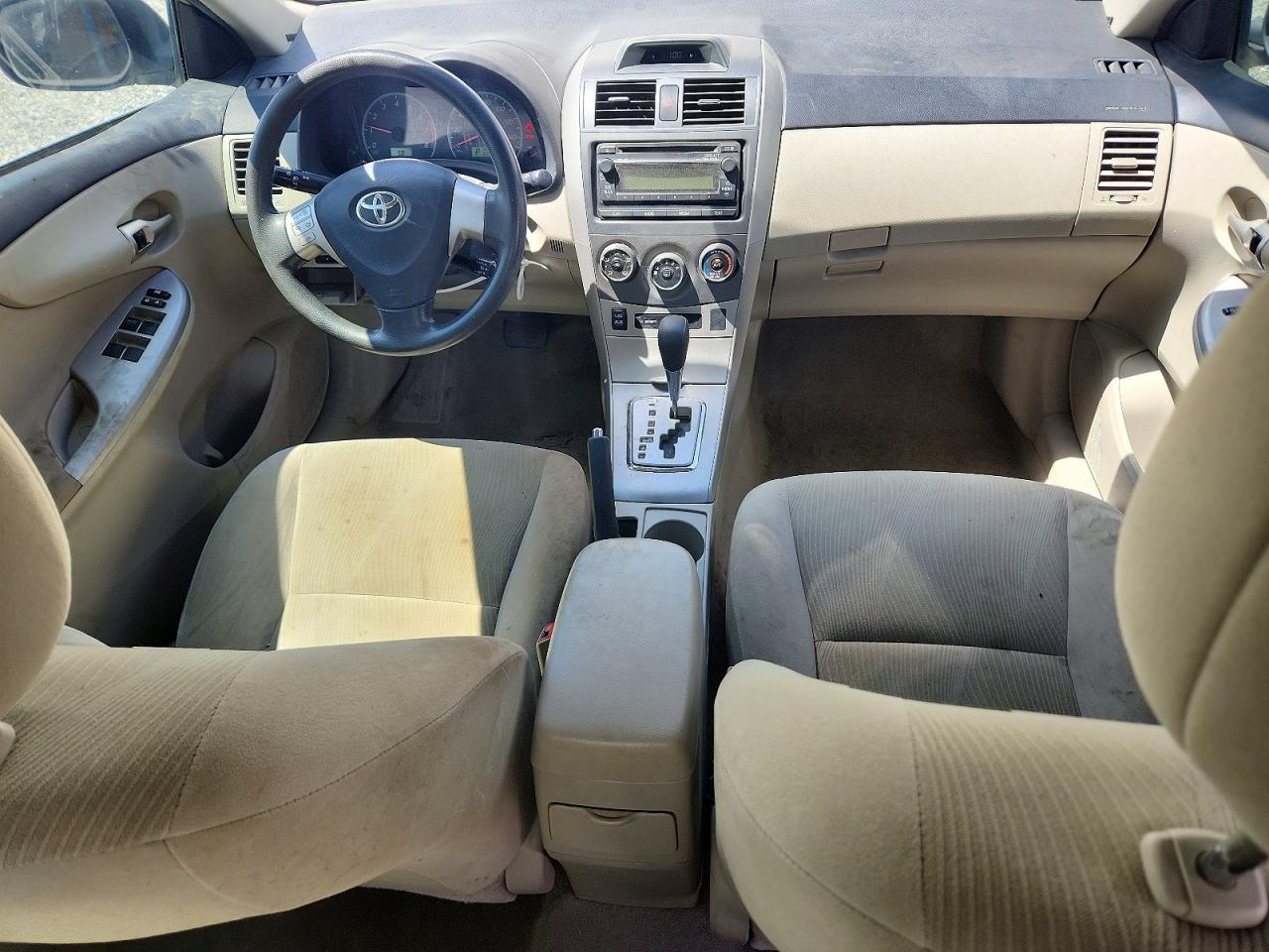 2012 TOYOTA COROLLA LE photo 22