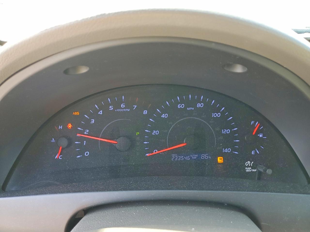 2010 TOYOTA CAMRY LE photo 17