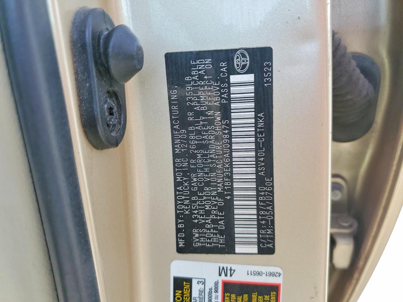 2010 TOYOTA CAMRY LE photo 23