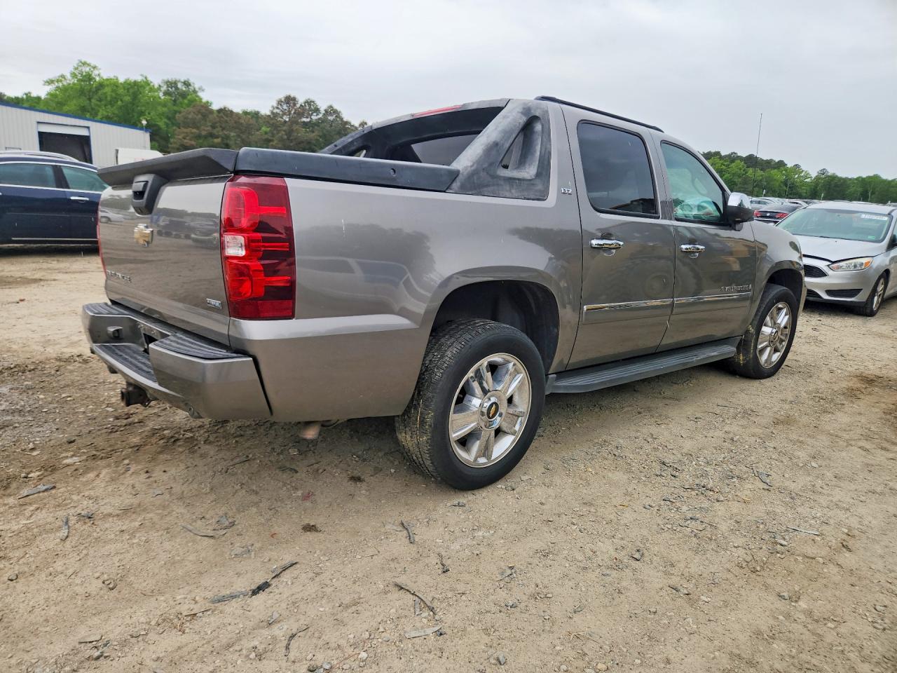 2009 CHEVROLET AVALANCHE K1500 LTZ photo 5