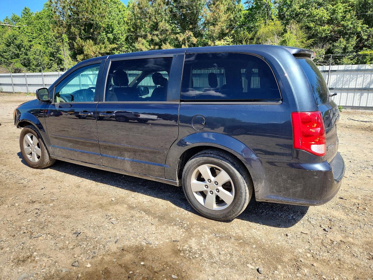 2013 DODGE GRAND CARAVAN SE photo 4