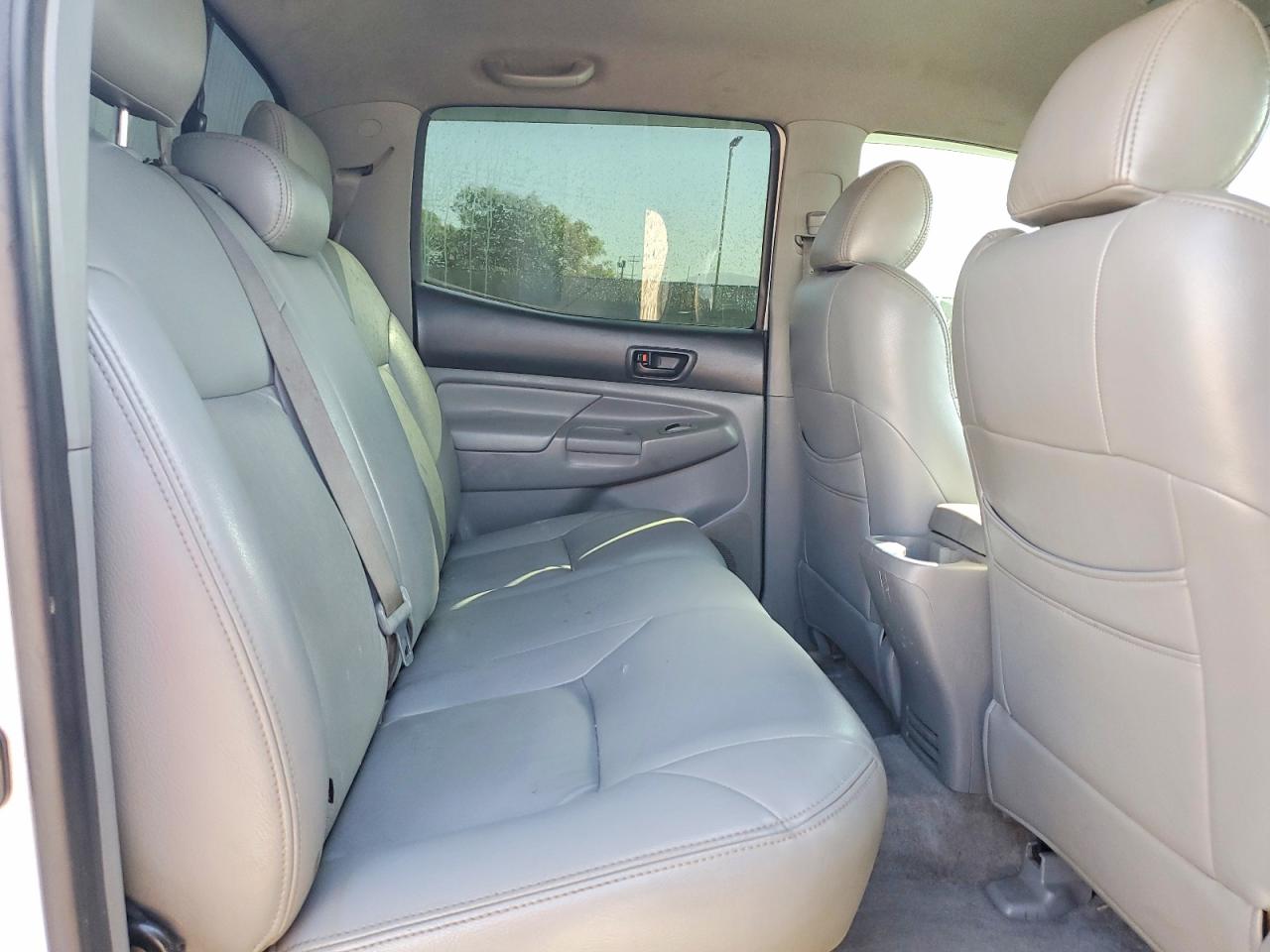 2006 TOYOTA TACOMA DOUBLE CAB photo 19