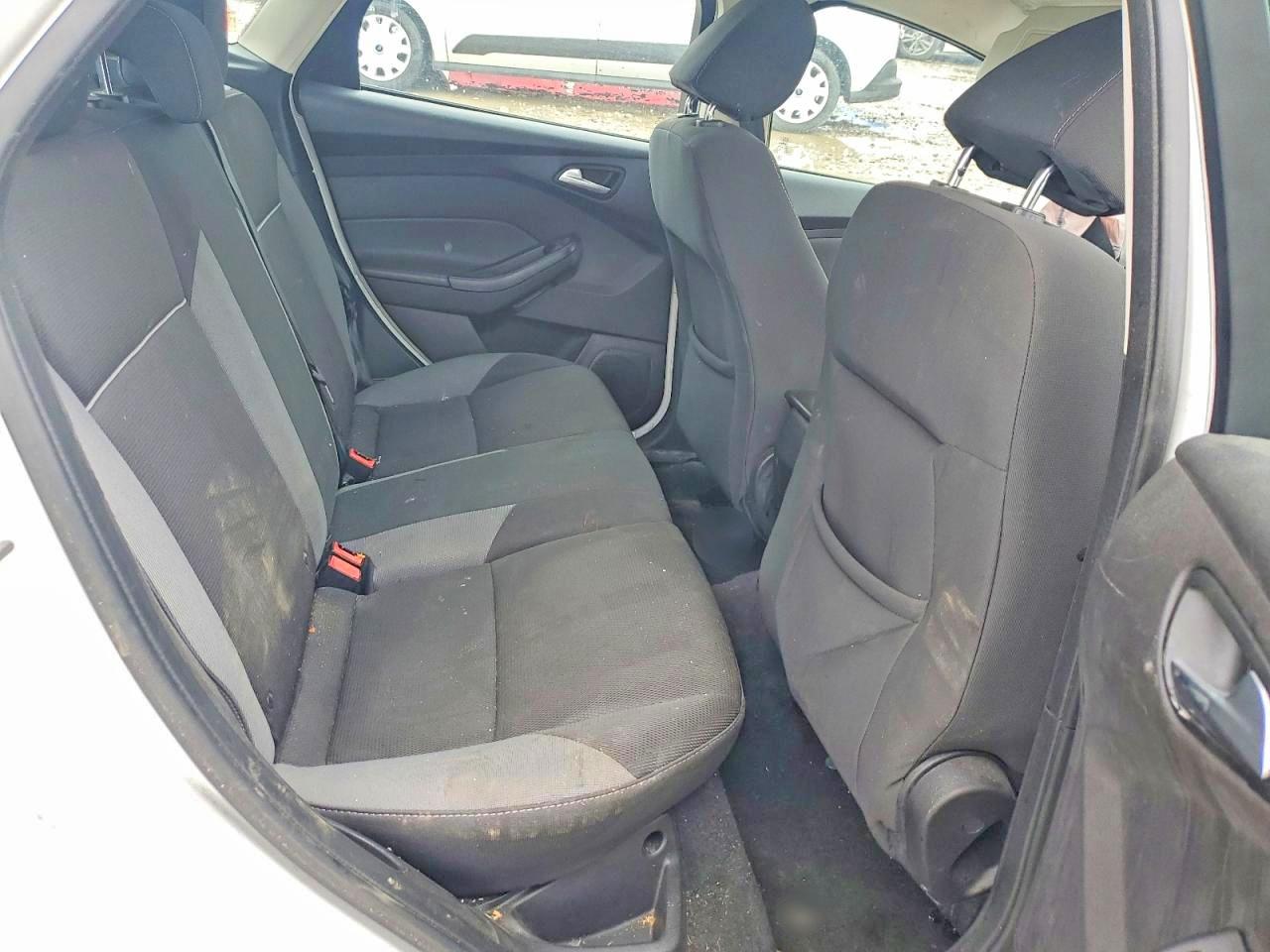 2013 FORD FOCUS SE photo 28