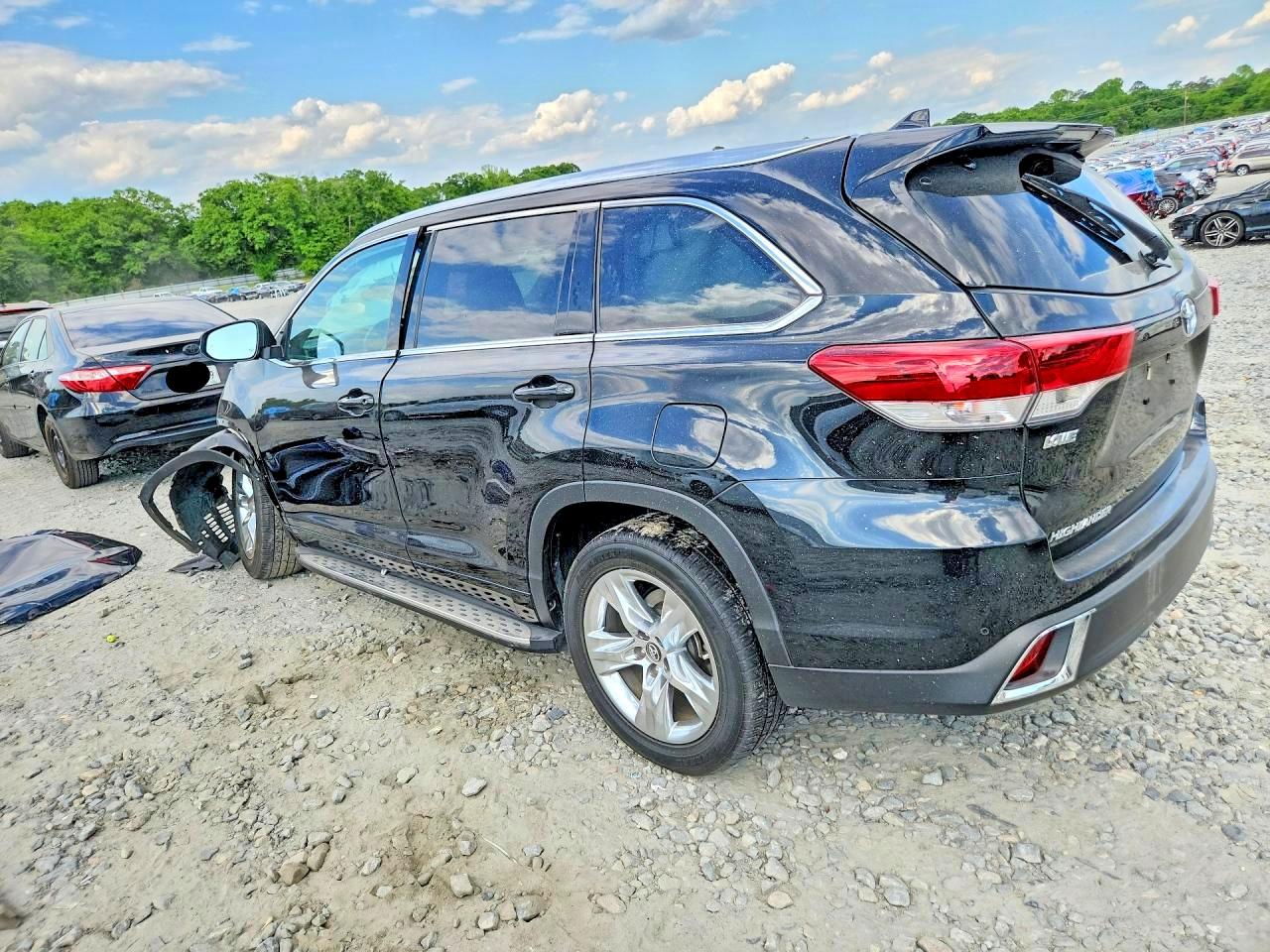 2018 TOYOTA HIGHLANDER LIMITED photo 4
