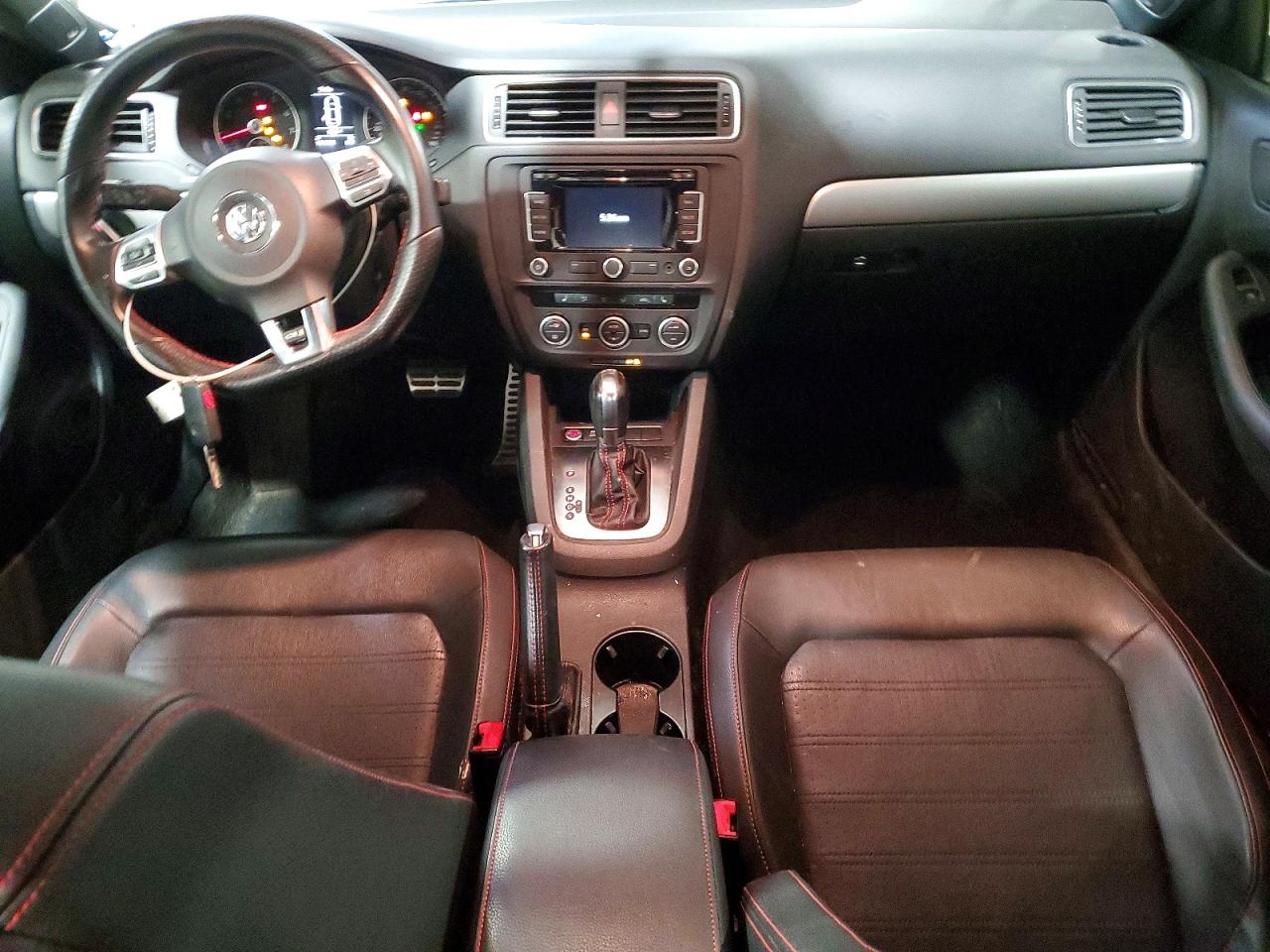2013 VOLKSWAGEN JETTA GLI photo 22