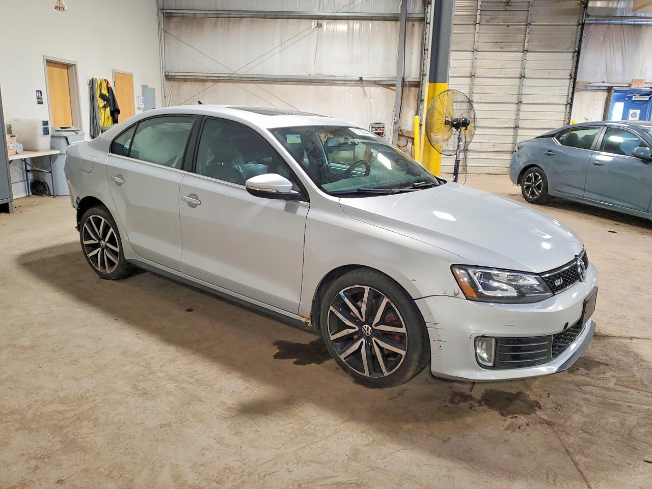 2013 VOLKSWAGEN JETTA GLI photo 10