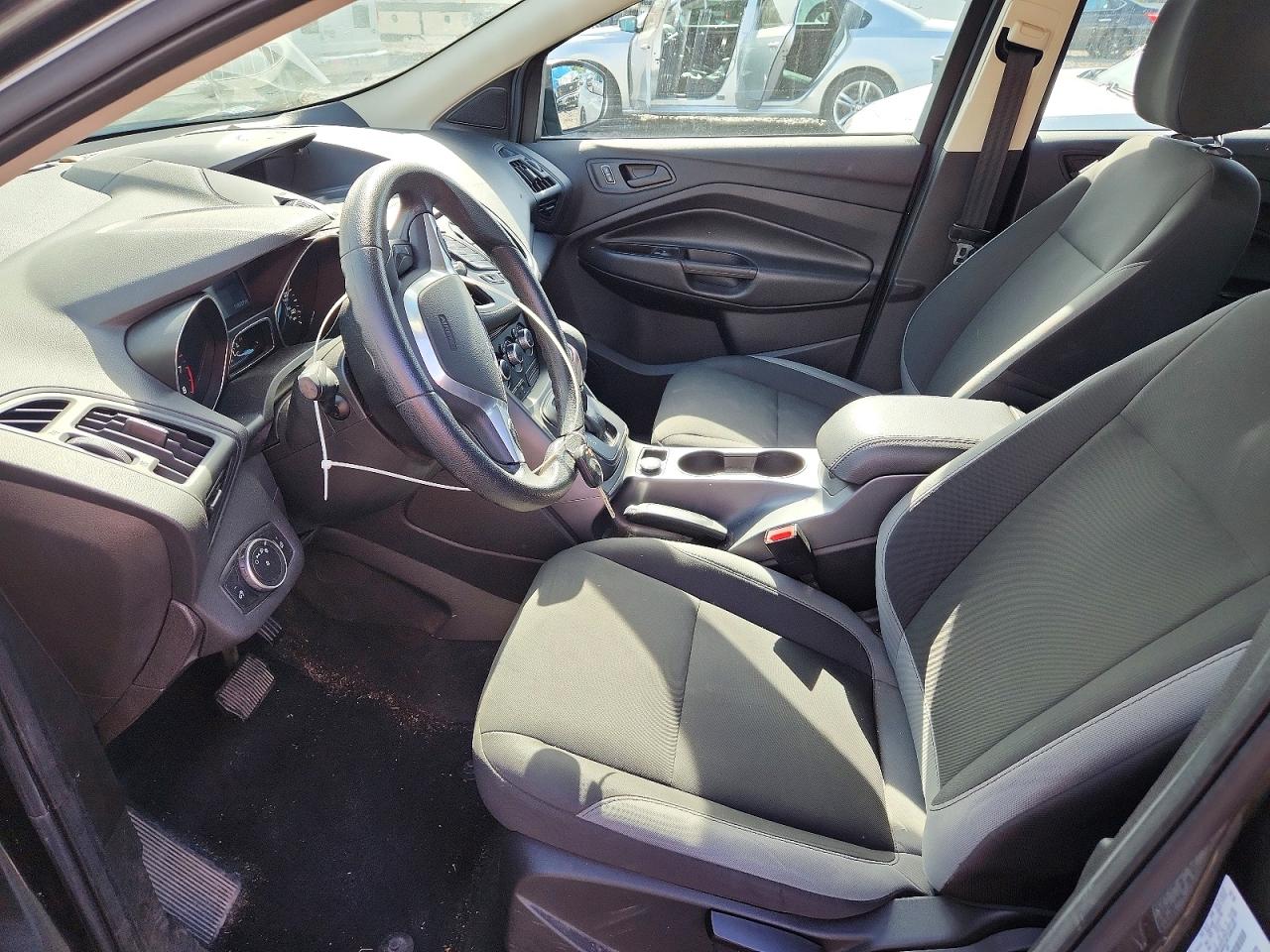 2015 FORD ESCAPE S photo 13