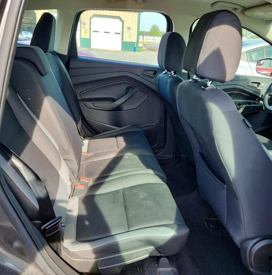 2015 FORD ESCAPE S photo 21