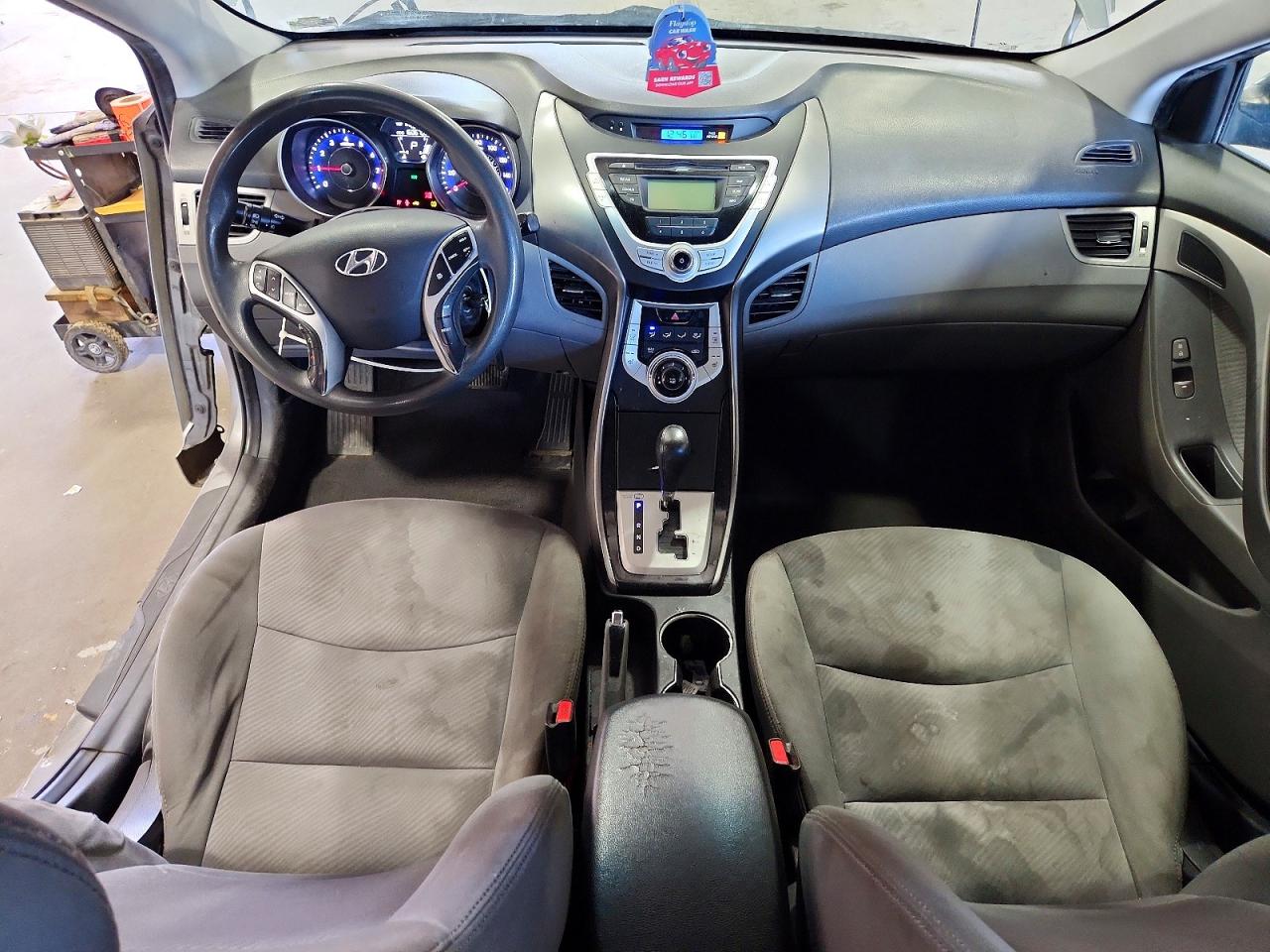 2013 HYUNDAI ELANTRA GLS photo 15