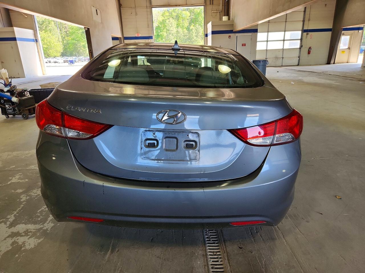 2013 HYUNDAI ELANTRA GLS photo 11