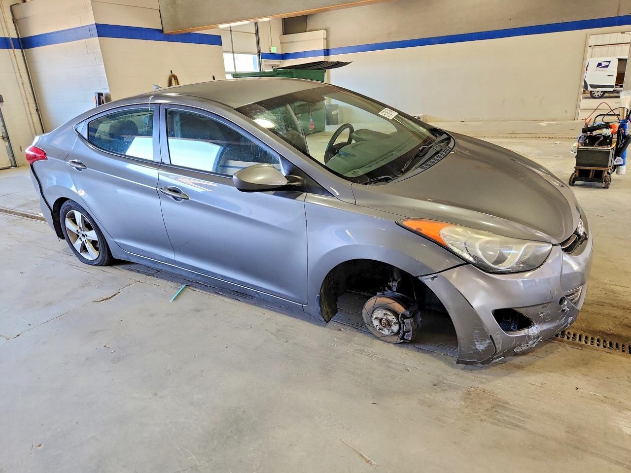 2013 HYUNDAI ELANTRA GLS photo 7