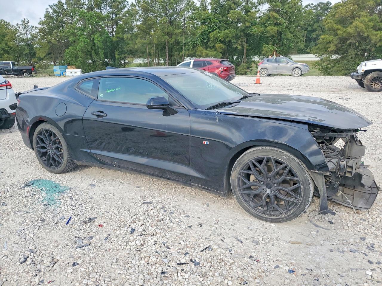 2016 CHEVROLET CAMARO LT photo 4
