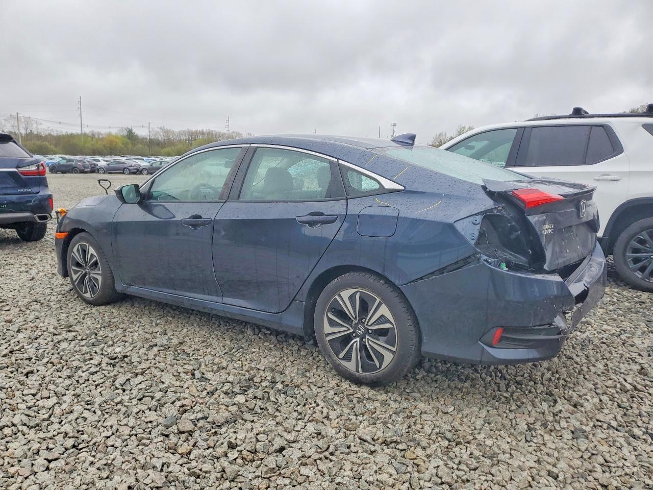 2017 HONDA CIVIC EX photo 4