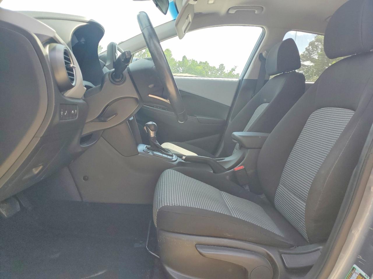 2020 HYUNDAI KONA SEL photo 7