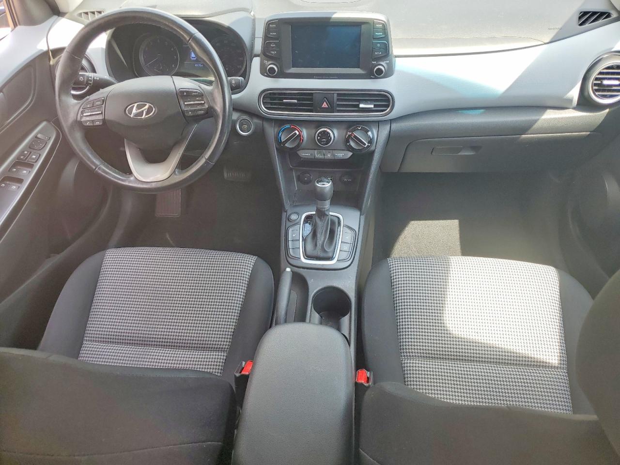 2020 HYUNDAI KONA SEL photo 8