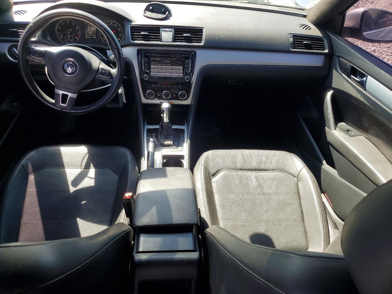 2012 VOLKSWAGEN PASSAT SE photo 15