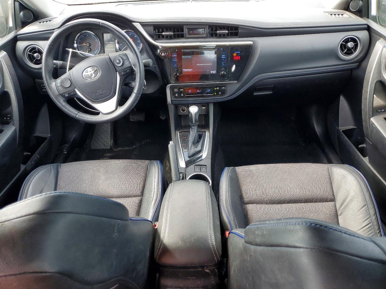 2018 TOYOTA COROLLA SE photo 15