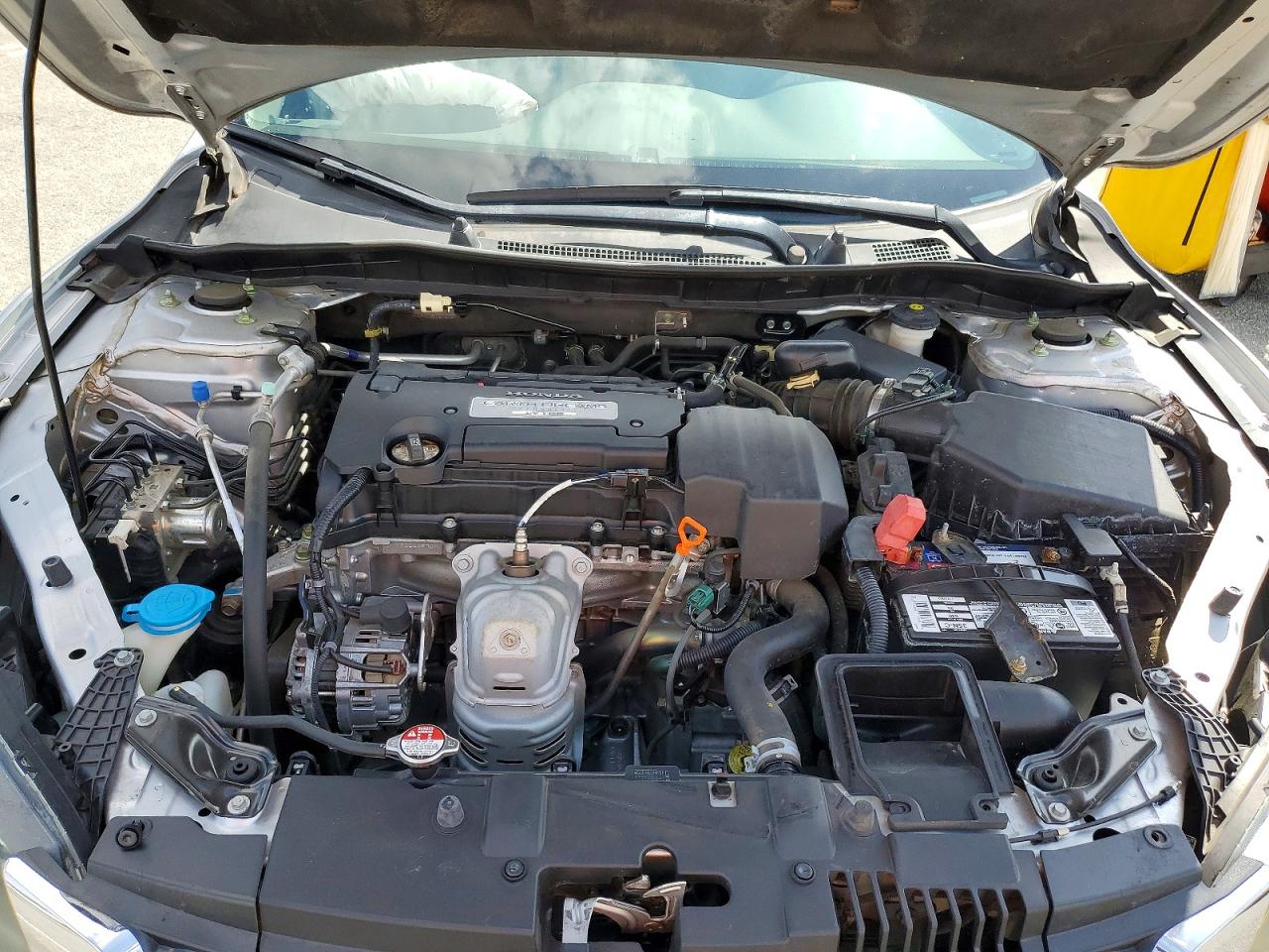 2013 HONDA ACCORD LX photo 21