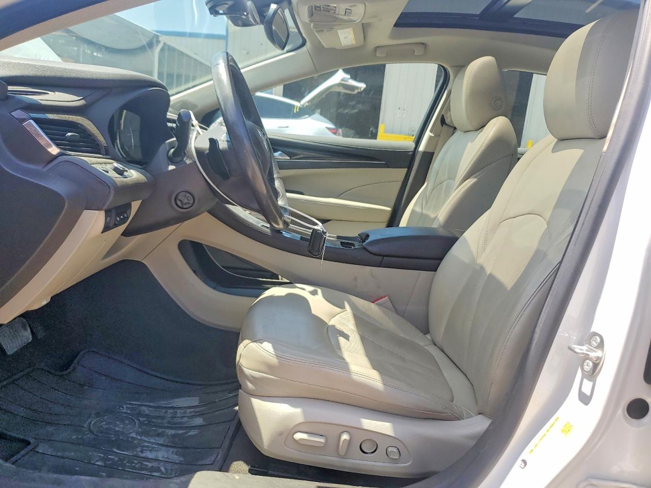 2017 BUICK LACROSSE PREMIUM photo 13