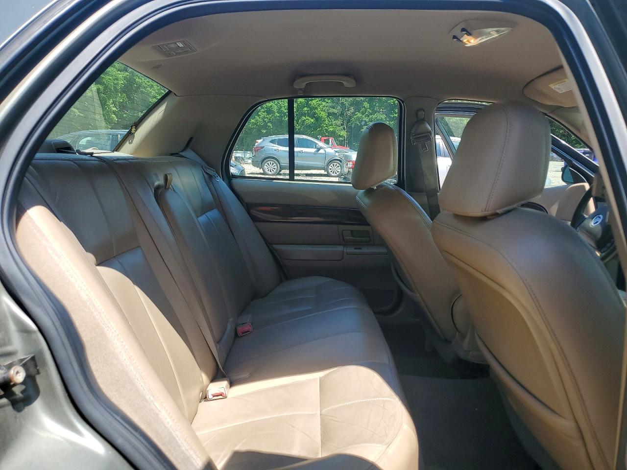2003 MERCURY GRAND MARQUIS GS photo 28