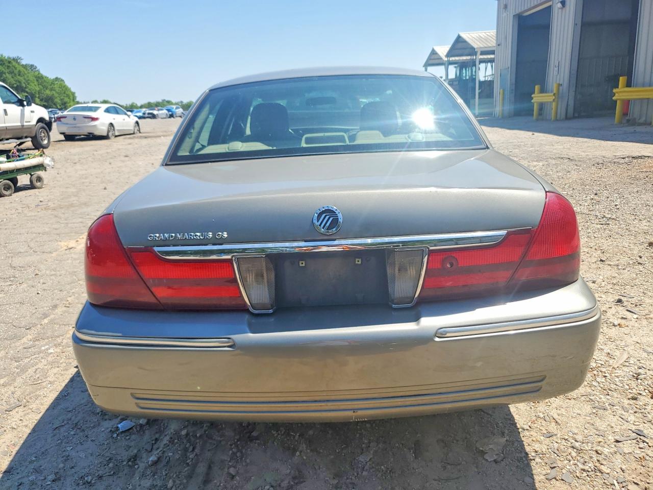 2003 MERCURY GRAND MARQUIS GS photo 16